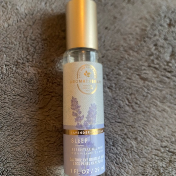 Aromatherapy Lavender Vanilla Sleep Mist - Picture 1 of 6